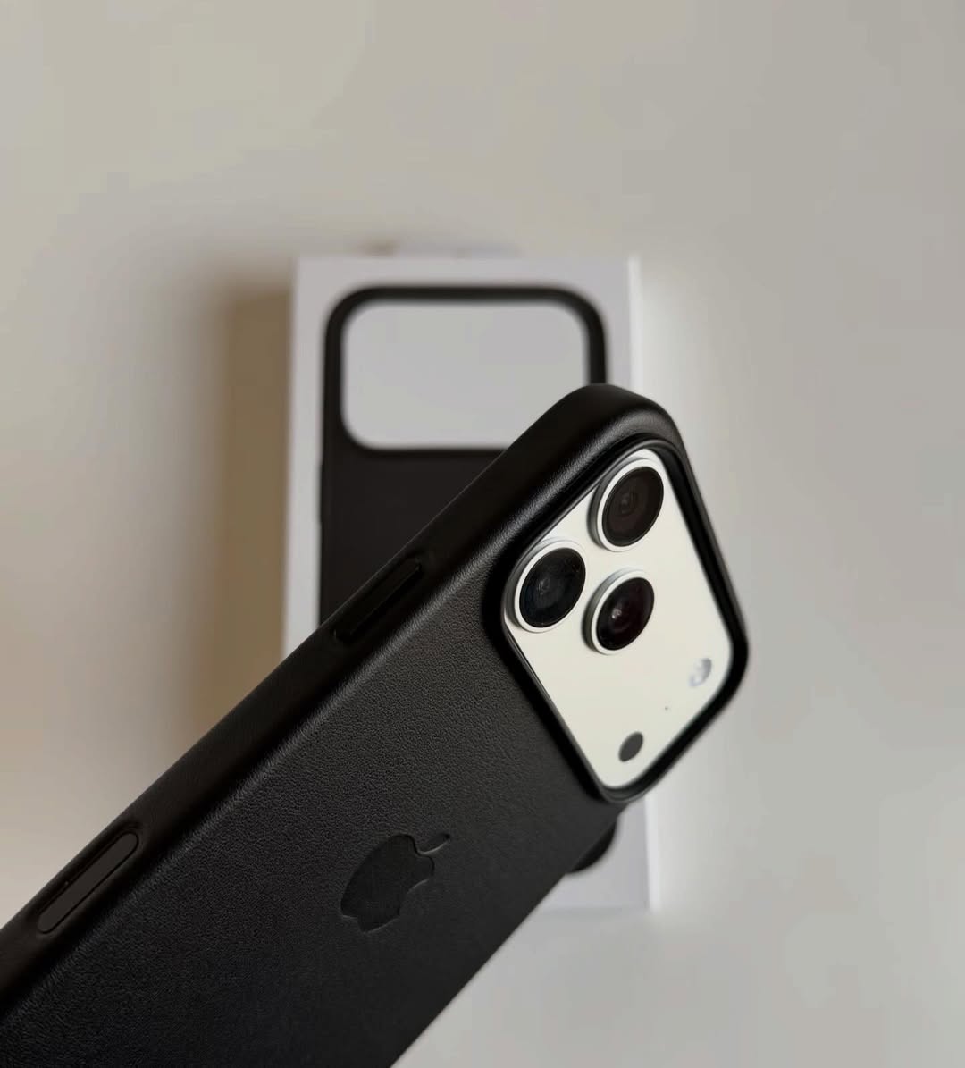 Leather Case - 17 Pro / Pro Max