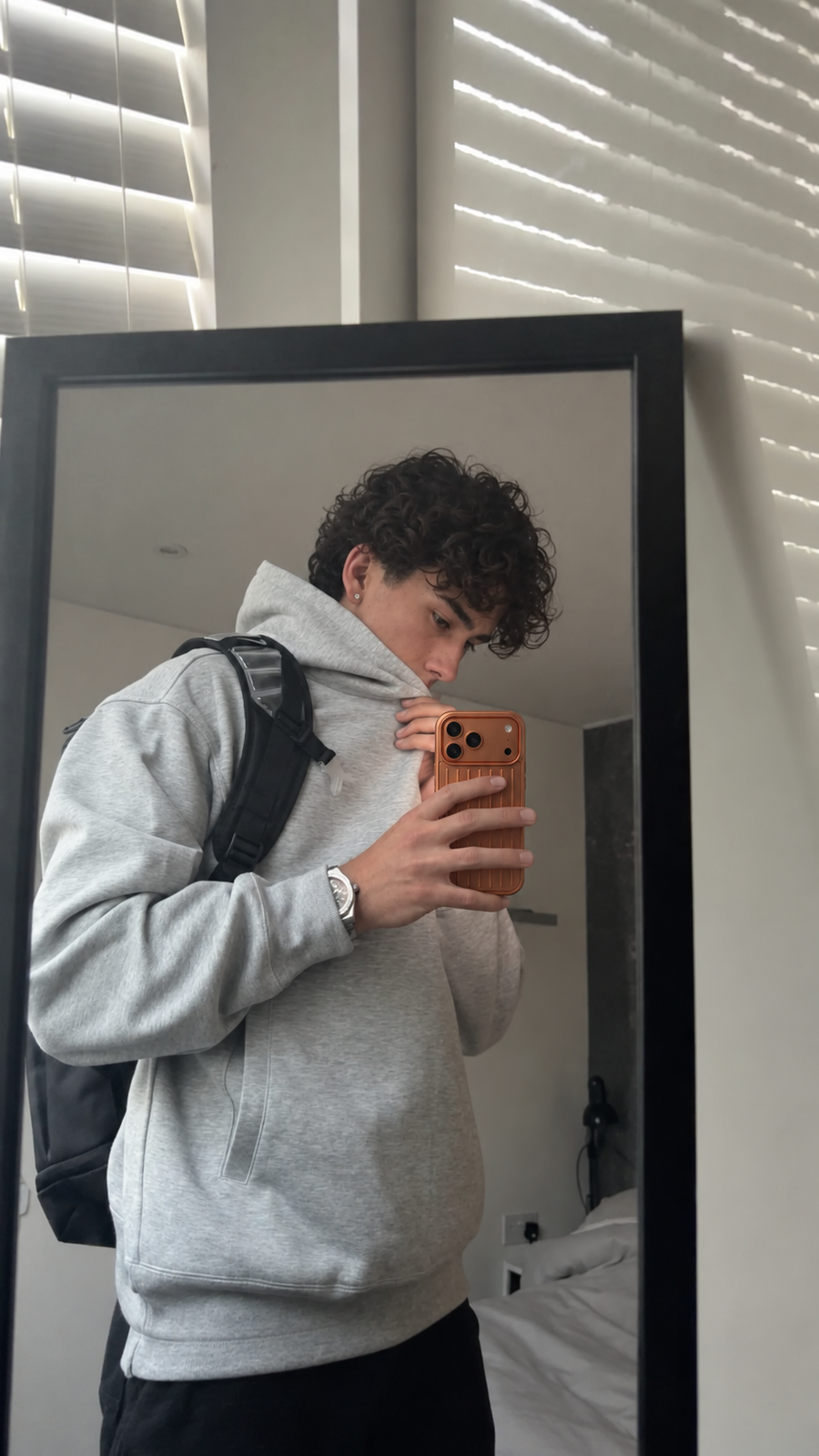 Silver Aluminium Case, grey hoodie mirror selfie