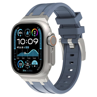 Ergonomic design with anti-sweat grooves on the Axon Band for Apple Watch made of liquid silicone