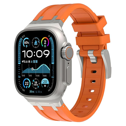 Ergonomic design with anti-sweat grooves on the Axon Band for Apple Watch made of liquid silicone