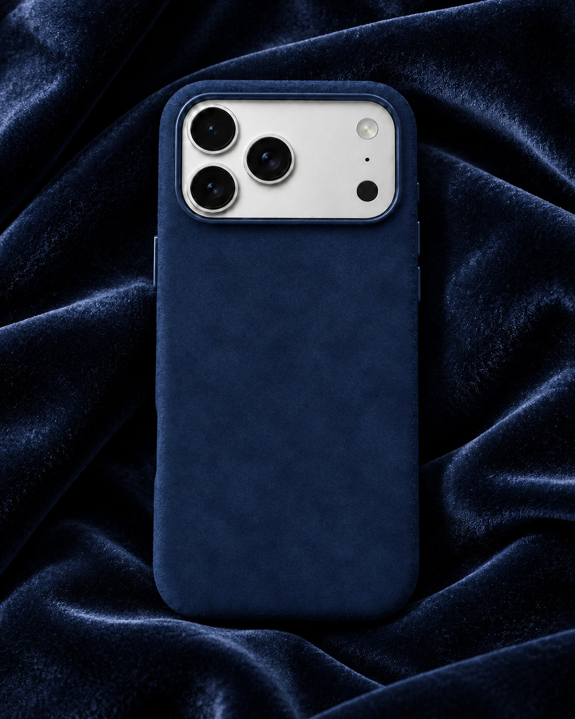 Velluto Case in Navy on navy velvet
