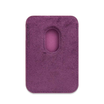 Velluto MagSafe Wallet in Burgundy, inner side with the thumb cutout